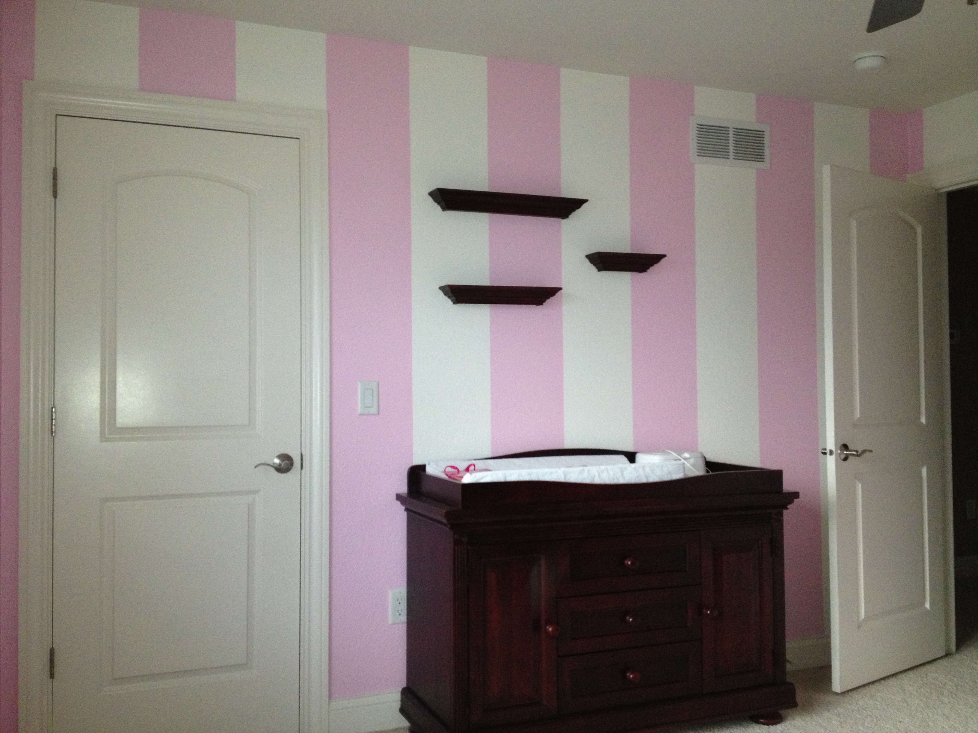 Accent walls by DBK Painting